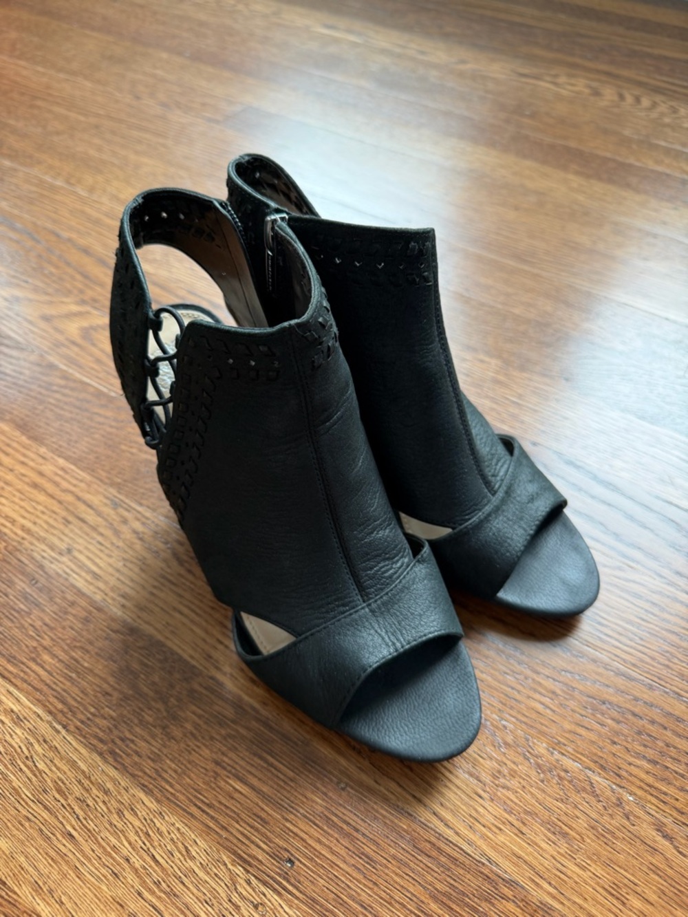 Vince Camuto Emmia Black Open-Toe Woven Leather Heeled Bootie Sandal (Size: 8M)